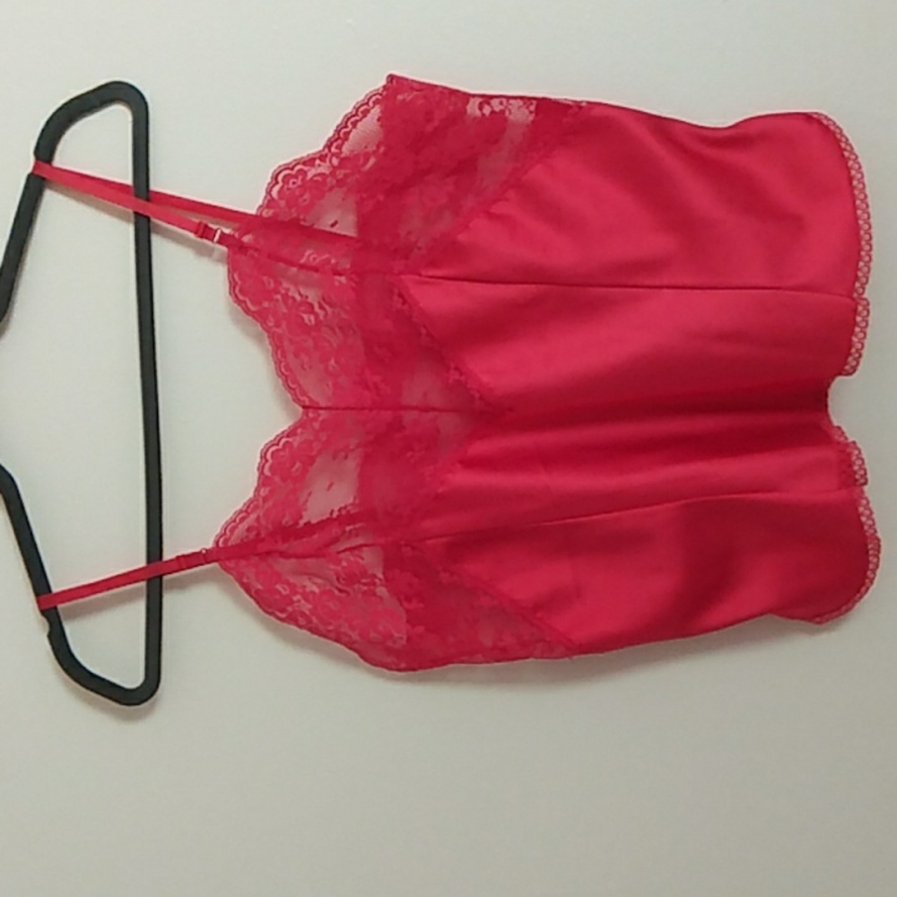 Taryn Alexander Vintage Red Lace Camisole SZ S